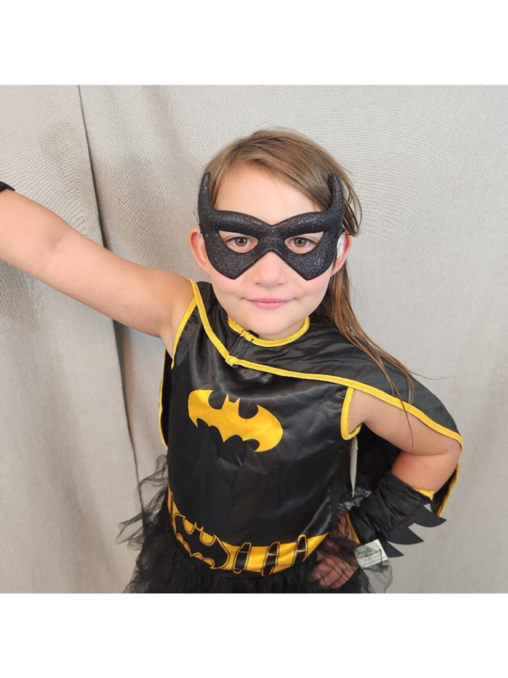 Rubies Batgirl Black Youth MEDIUM 5 PC Dress Cape Armbands Mask Cosplay Costume - Picture 2 of 6